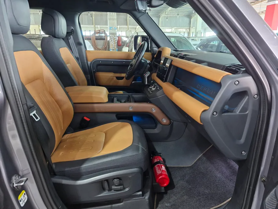 2022 Range Rover Defender 110X 