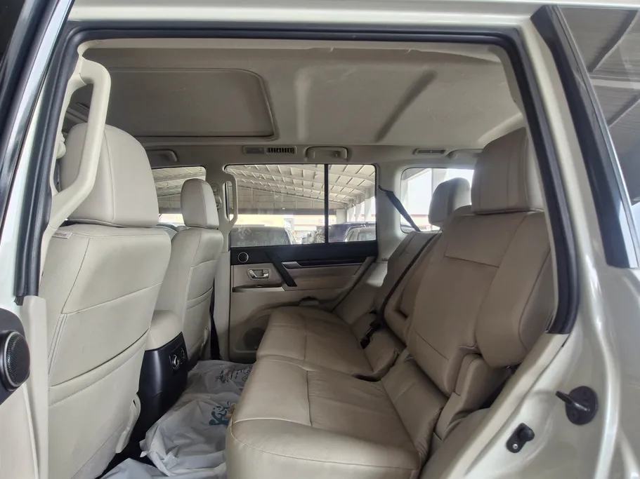 ميتسوبيشي باجيرو GLS 5Doors 2021 