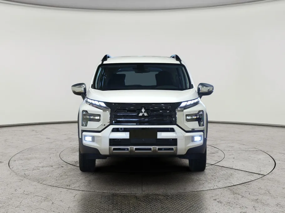 ميتسوبيشي إكسباندر كروس  2025 