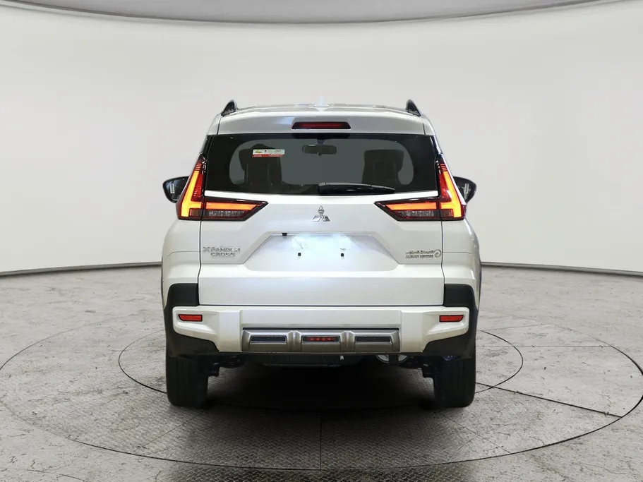 ميتسوبيشي إكسباندر كروس  2025 