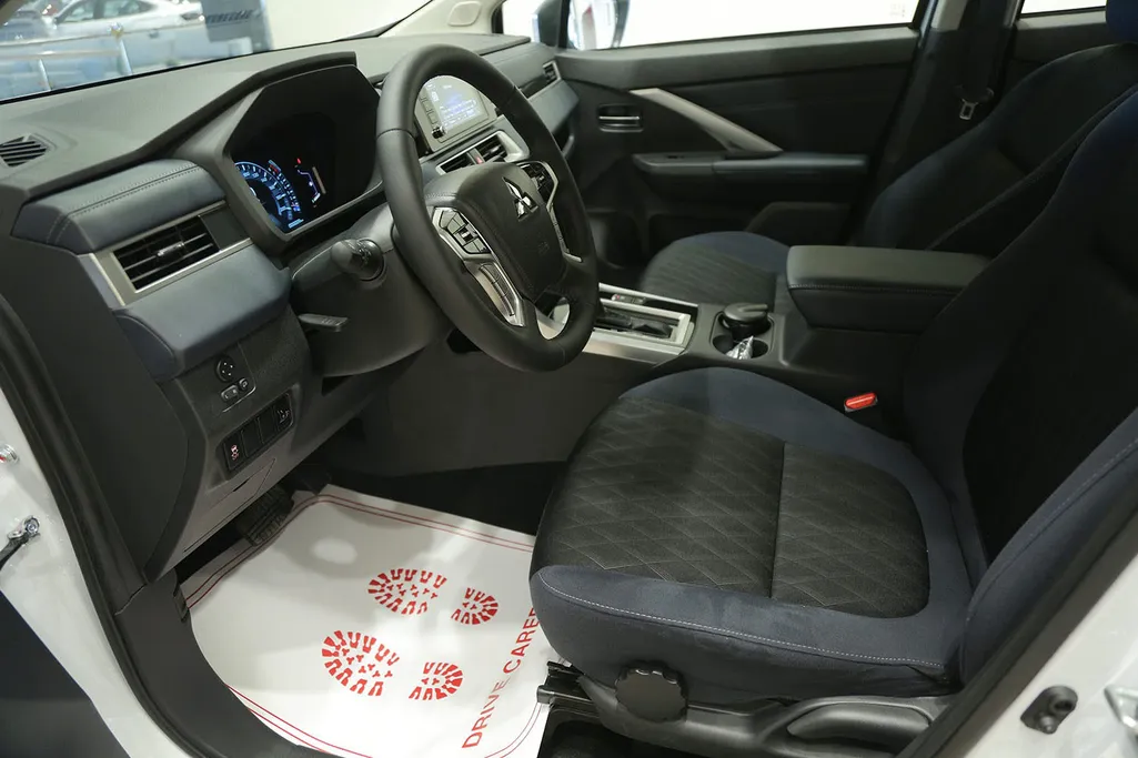 2025 Mitsubishi Xpander Cross  