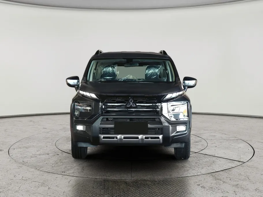 2025 Mitsubishi Xpander Cross  