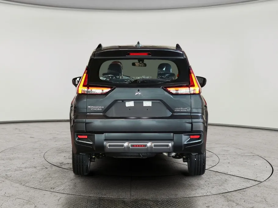 2025 Mitsubishi Xpander Cross  