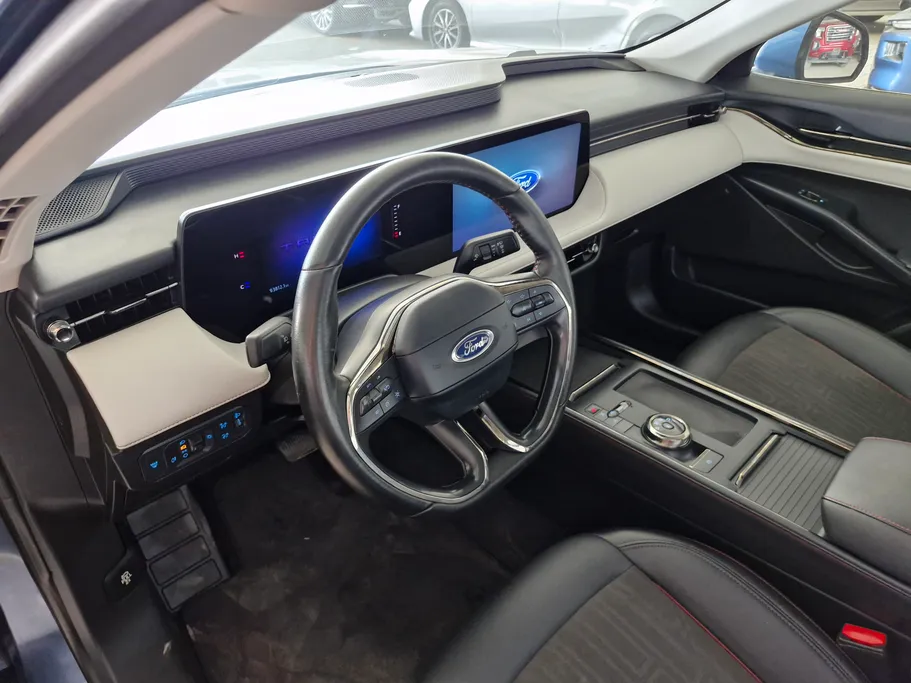 2023 Ford Taurus Trend 