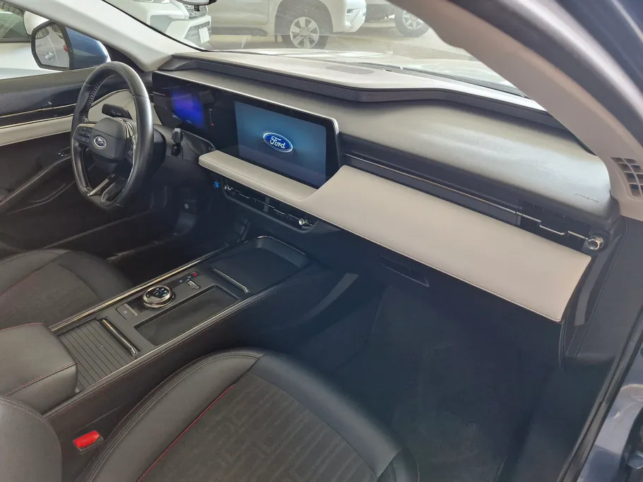 2023 Ford Taurus Trend 