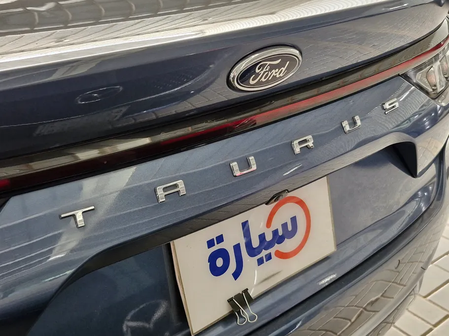 2023 Ford Taurus Trend 