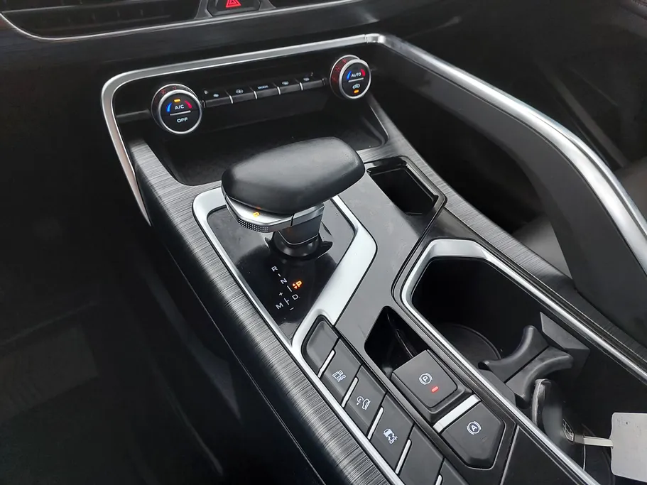 2022 Geely TUGELLA Luxury GL 