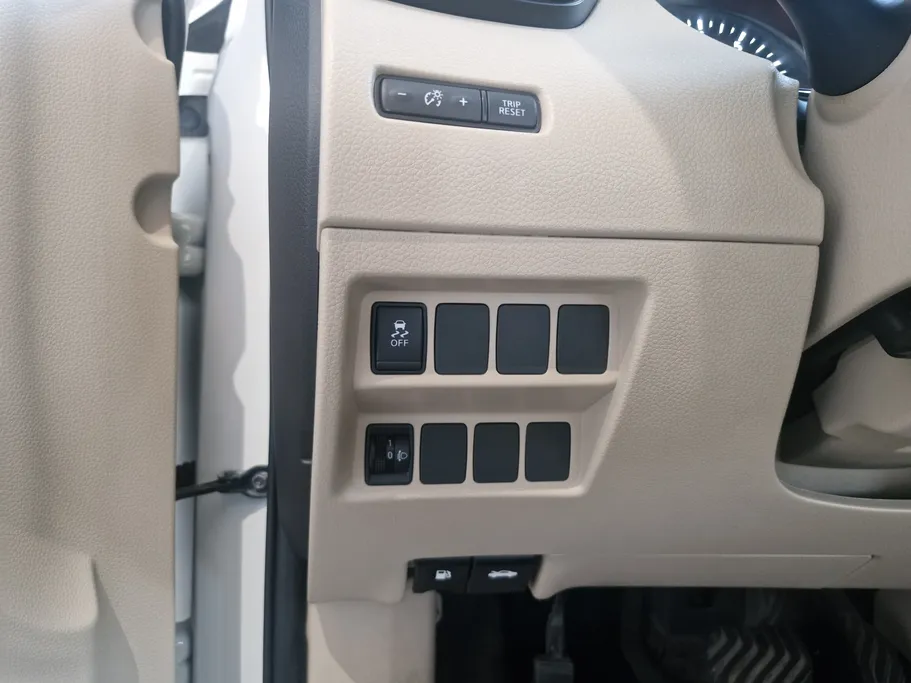نيسان أكس تريل S 7 Seats 2018 