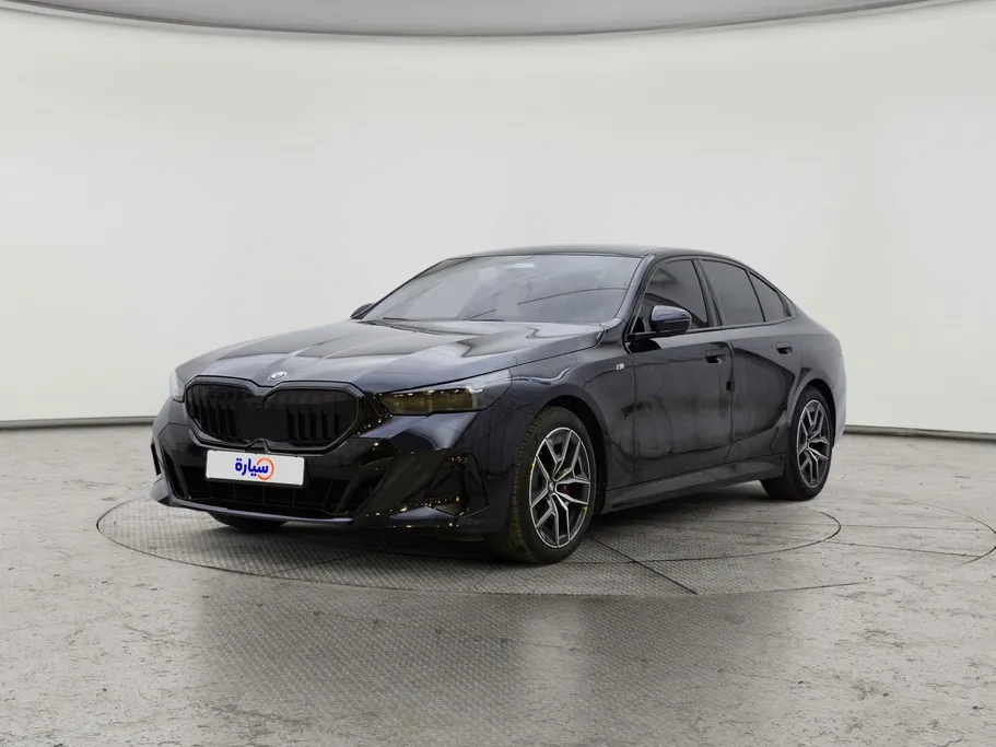 2024 BMW 5 Series 520i 