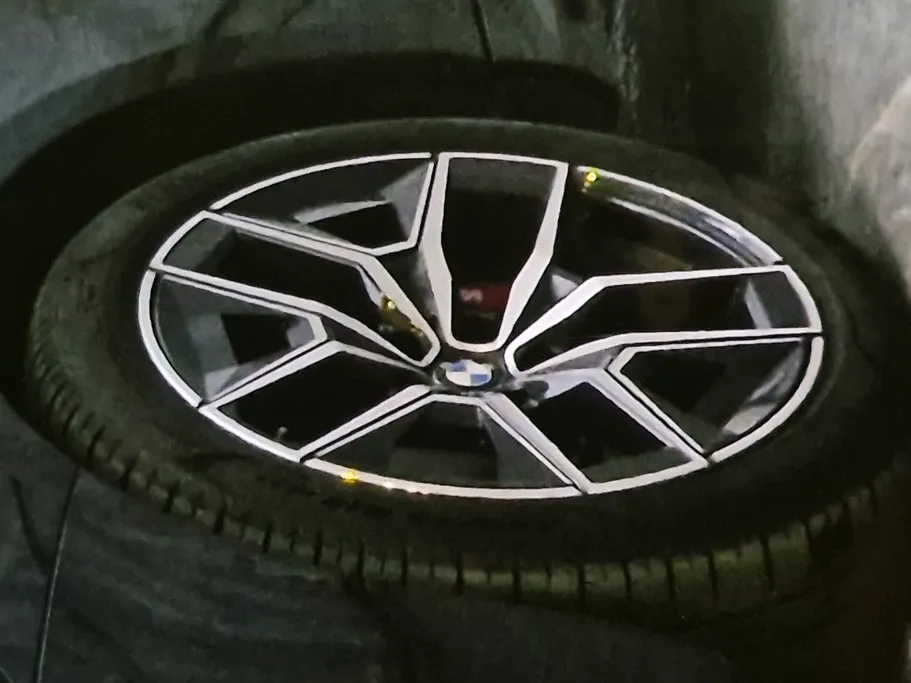 2024 BMW 5 Series 520i 