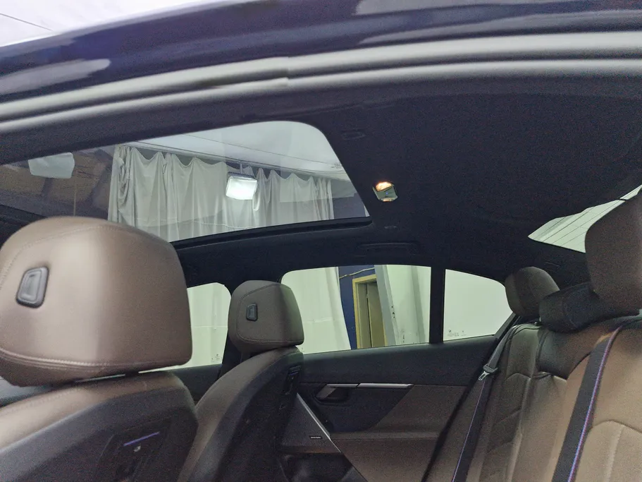 2024 BMW 5 Series 520i 