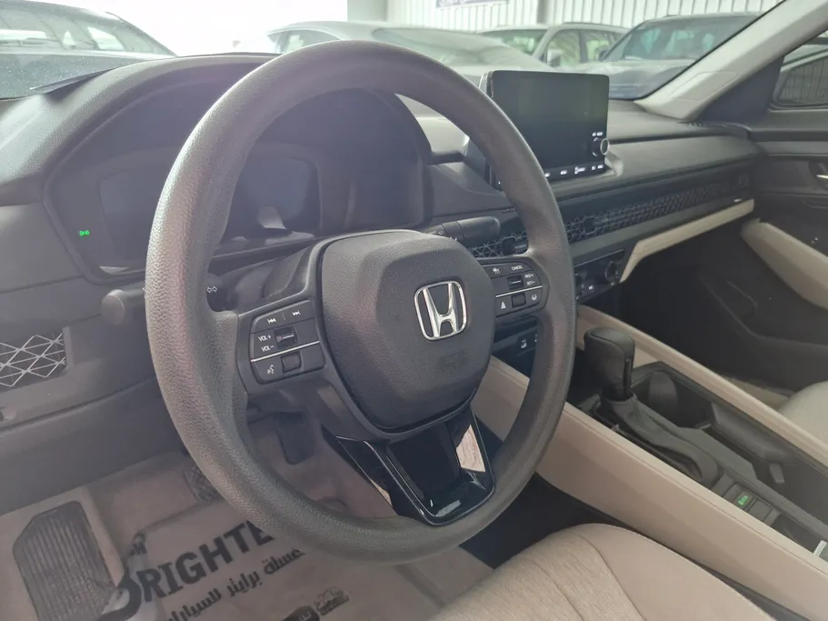 هوندا اكورد LX 2024 
