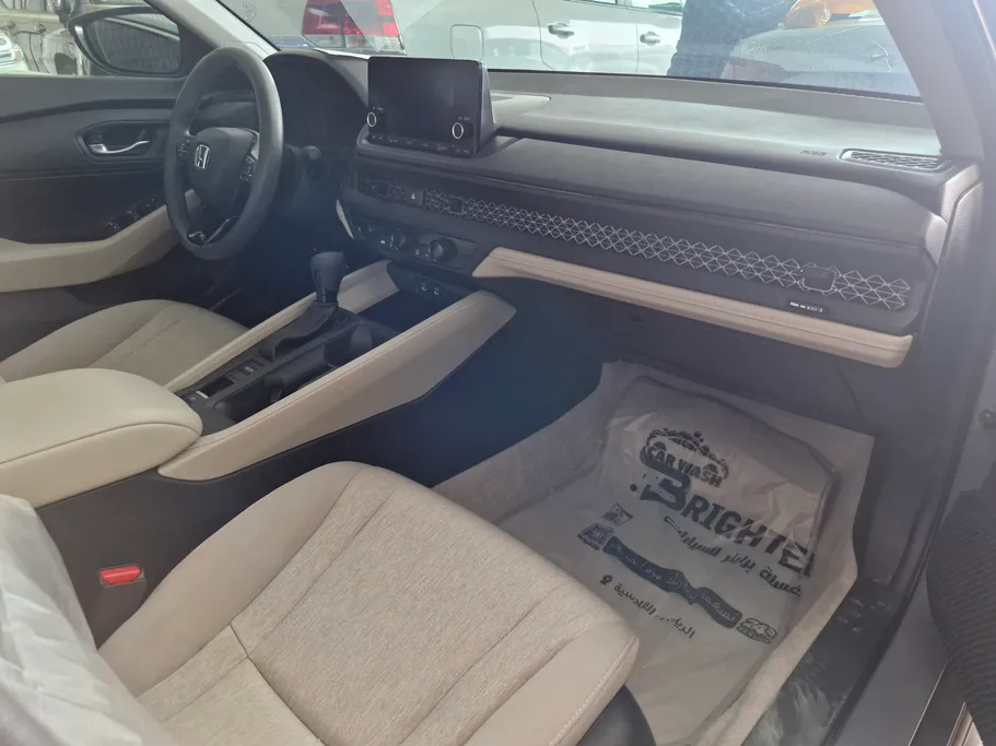 هوندا اكورد LX 2024 