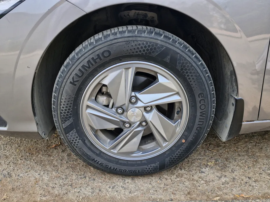 2024 Hyundai Elantra Fleet 