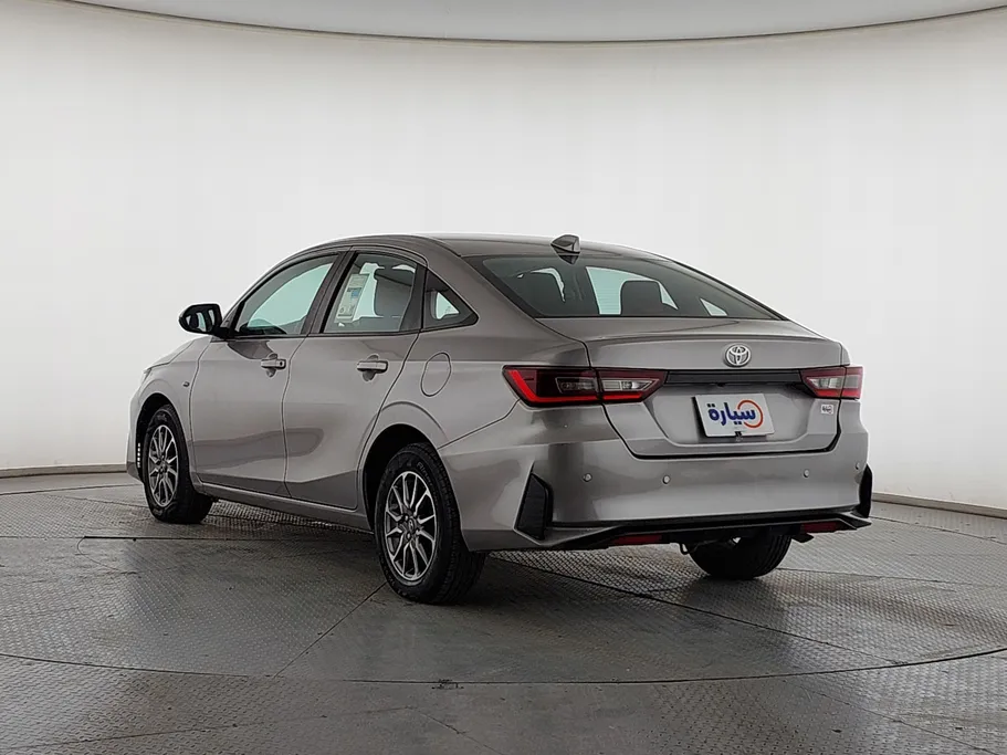 2023 Toyota Yaris  Y 