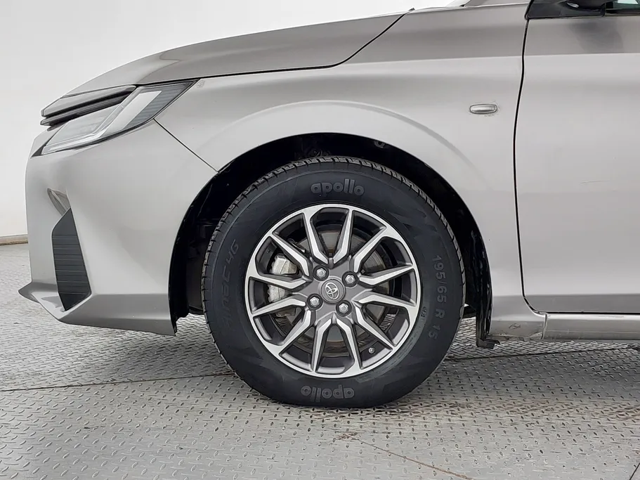 2023 Toyota Yaris  Y 