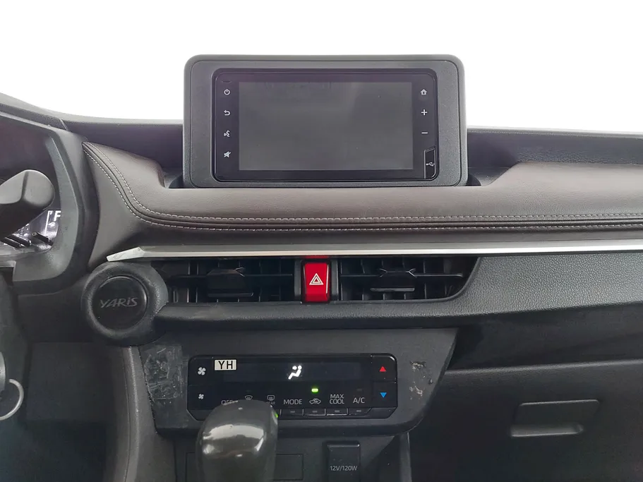 2023 Toyota Yaris  Y 