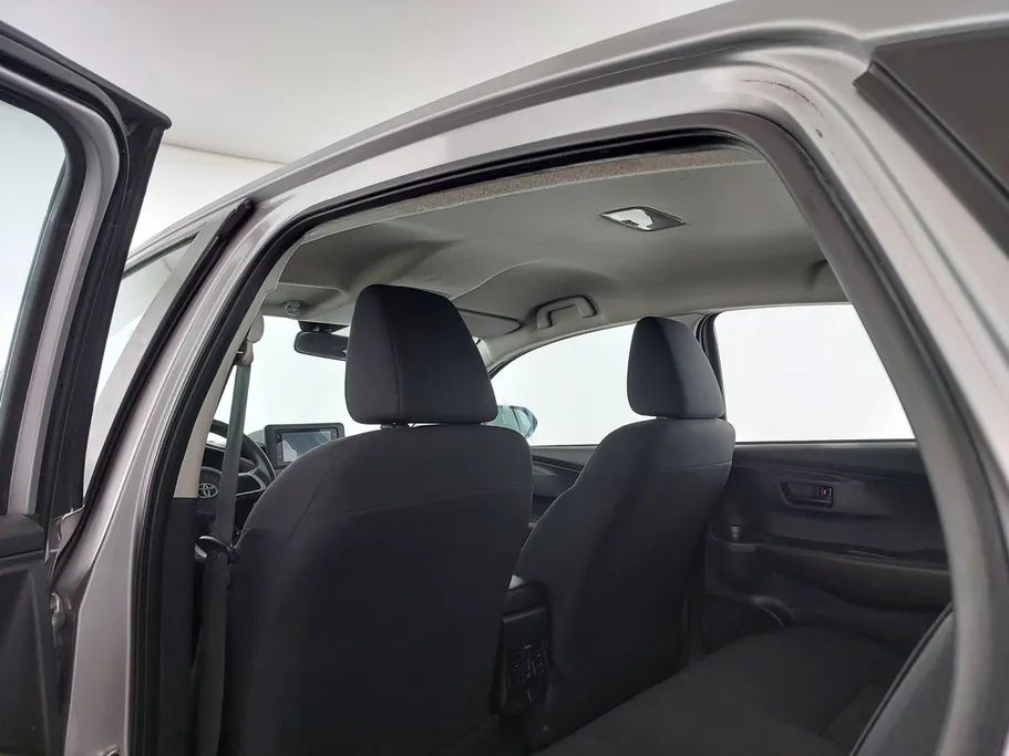 2023 Toyota Yaris  Y 