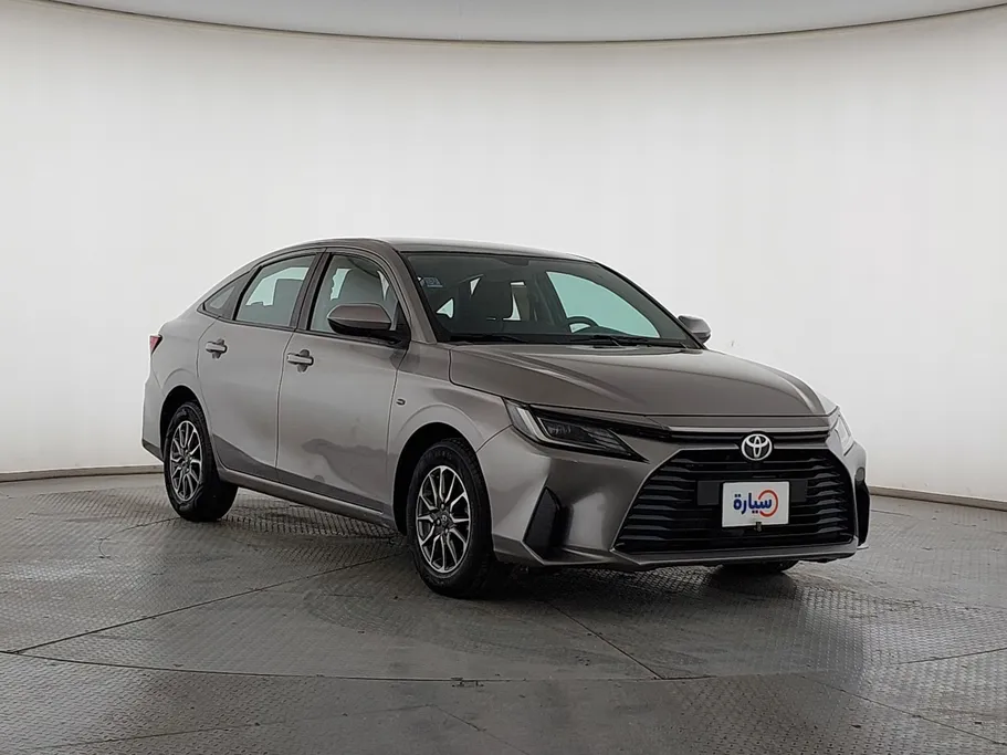 2023 Toyota Yaris  Y 