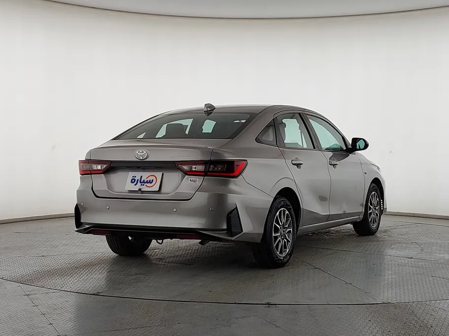 2023 Toyota Yaris  Y 