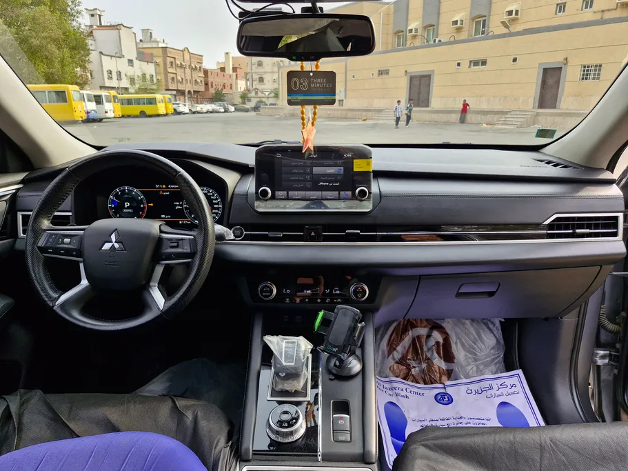 2023 Mitsubishi Outlander GLX 