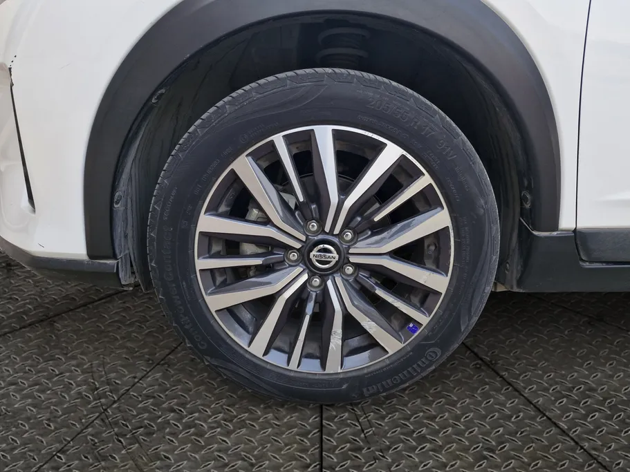 2022 Nissan Kicks SV 