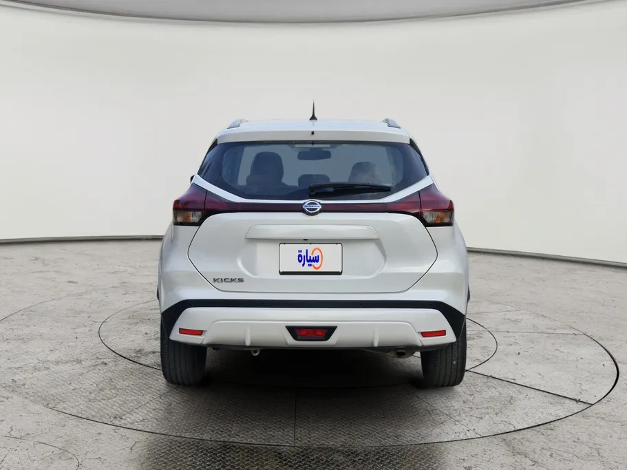 2022 Nissan Kicks SV 