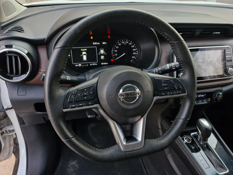 2022 Nissan Kicks SV 