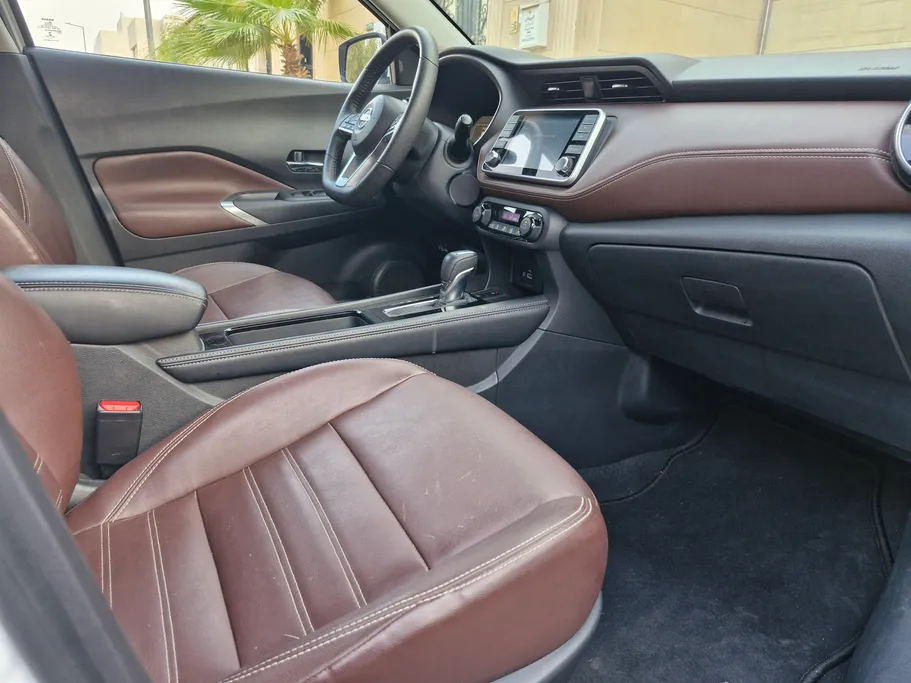 2022 Nissan Kicks SV 