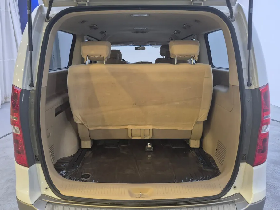 2019 Hyundai H1 passenger 