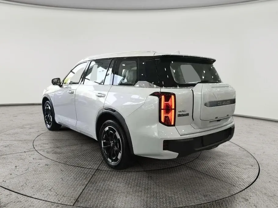 2026 GAC GS8 GX 