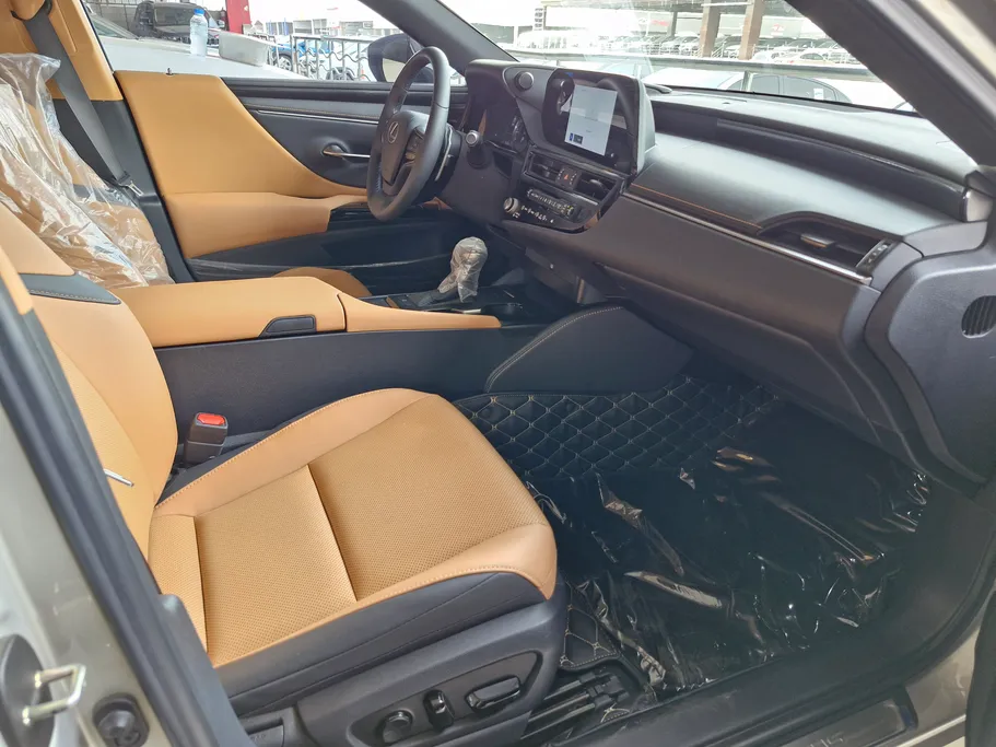 لكزس ES 250 AA Elegant 2023 