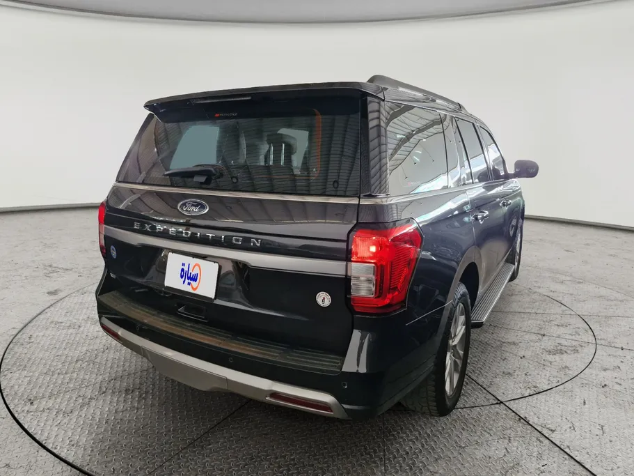 2022 Ford Expedition XLT 