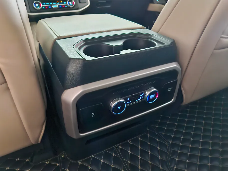 2022 Ford Expedition XLT 