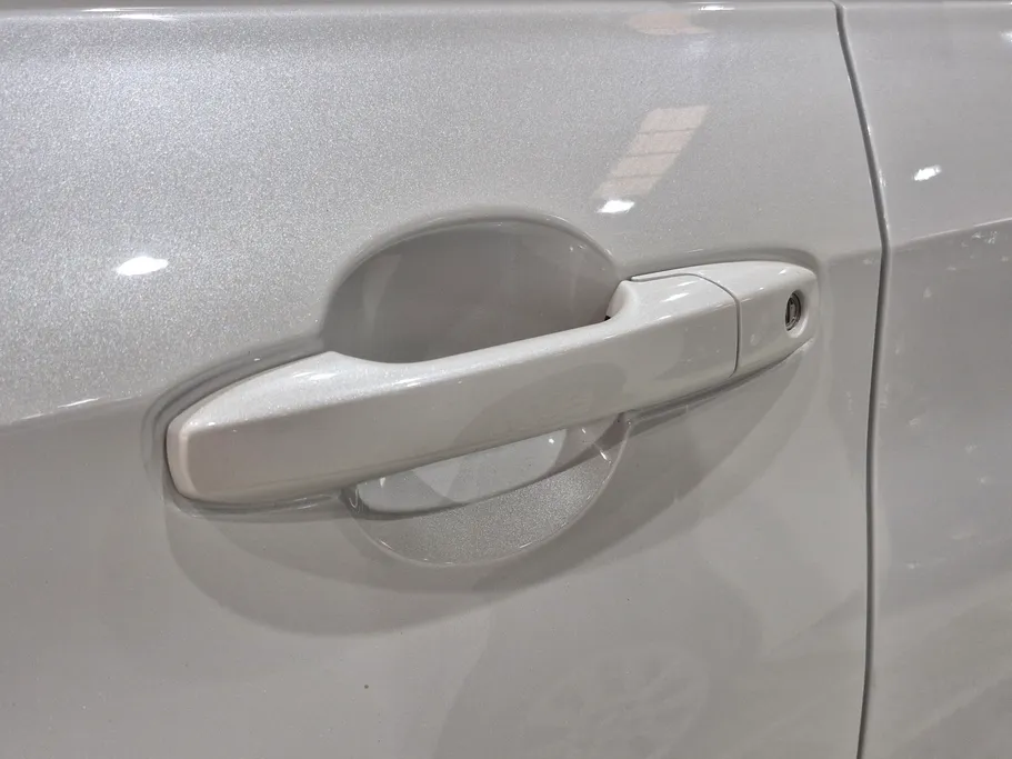 2023 Toyota Yaris  Y 