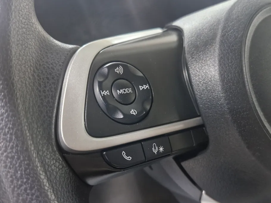 2023 Toyota Yaris  Y 