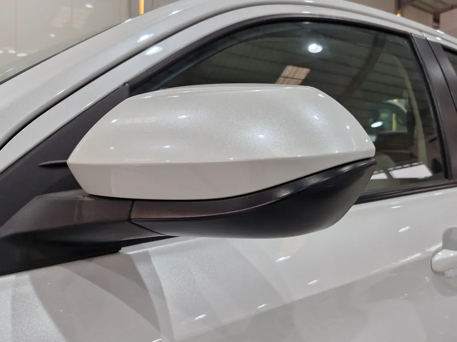 2023 Toyota Yaris  Y 