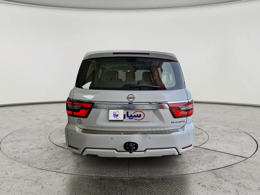 2023 Nissan Patrol Platinum 