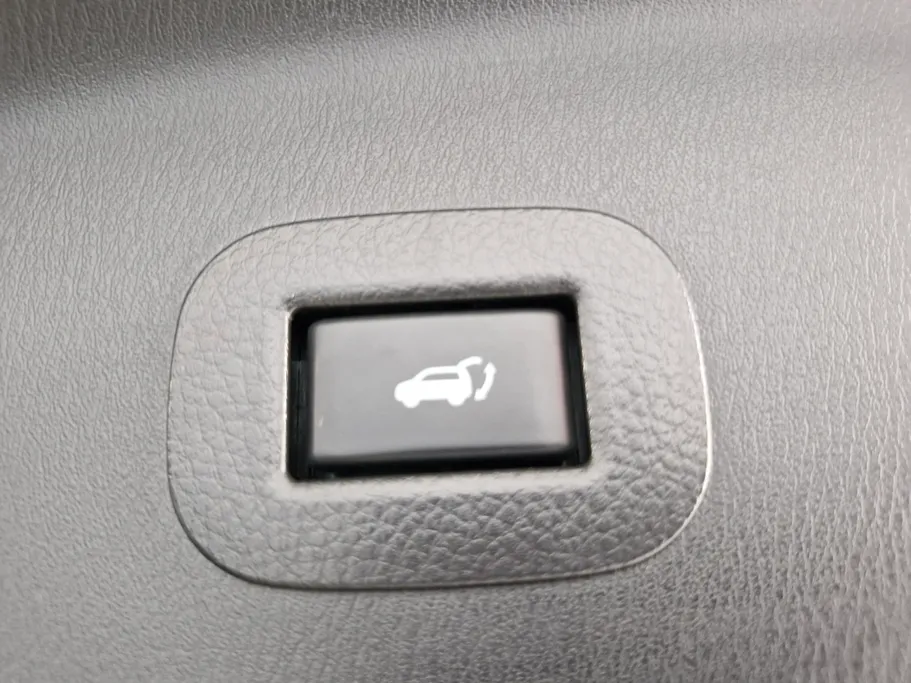 2023 Nissan Patrol Platinum 