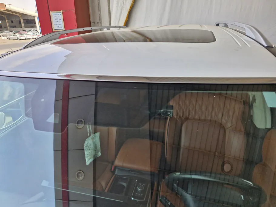 2023 Nissan Patrol Platinum 