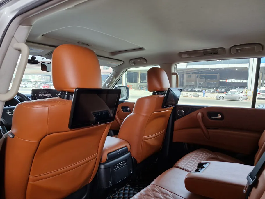 2023 Nissan Patrol Platinum 