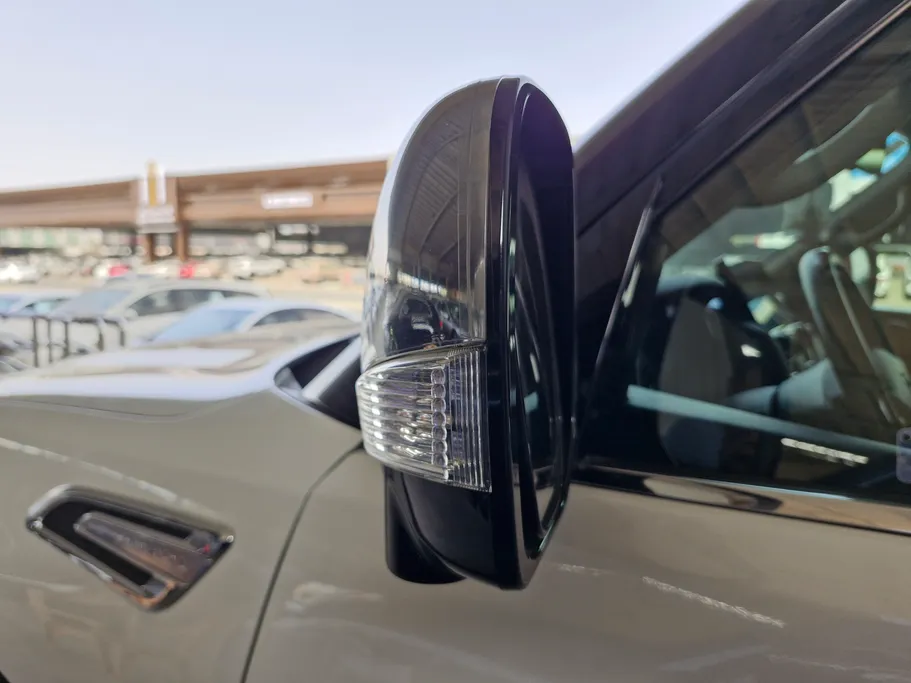 2023 Nissan Patrol Platinum 