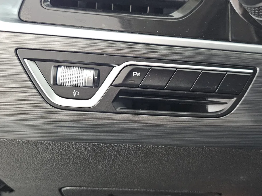 2022 Geely TUGELLA Luxury GL 