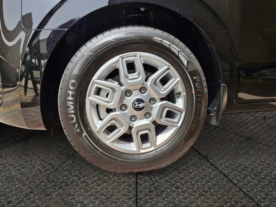 2026 Hyundai Staria Smart 9 ST 