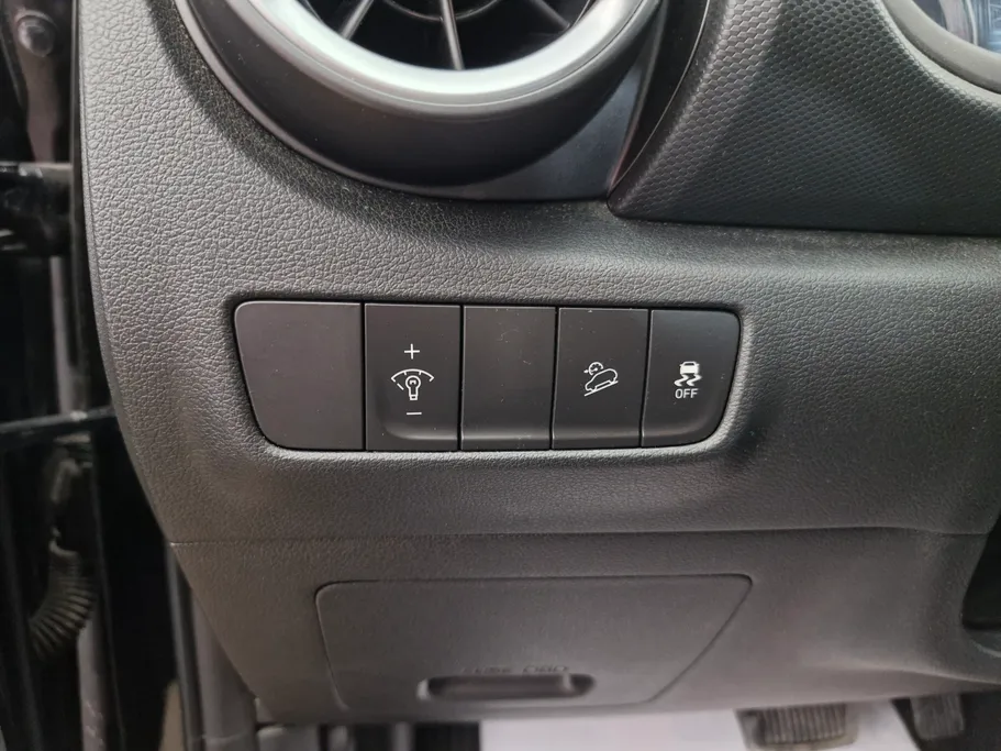 2022 Hyundai Kona SMART 