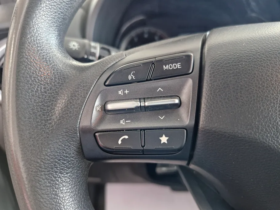 2022 Hyundai Kona SMART 