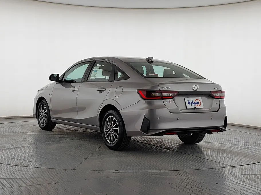 2023 Toyota Yaris  Y 