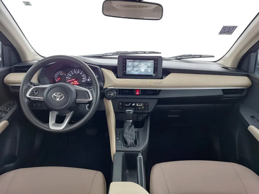 2023 Toyota Yaris  Y 