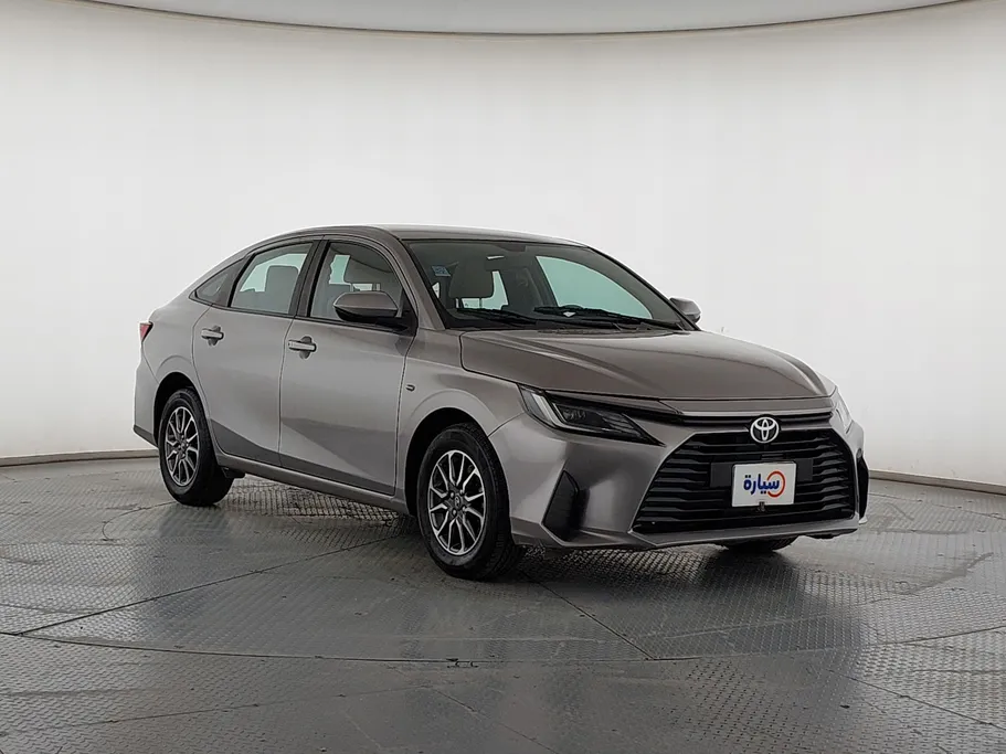 2023 Toyota Yaris  Y 