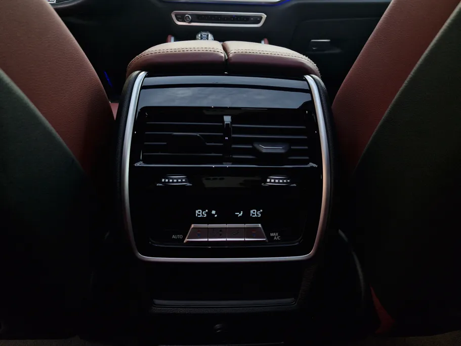 2020 BMW X Series 6 xDrive 40i 